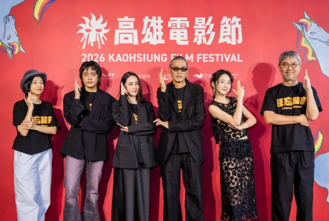 奧斯卡最佳國際影片得獎演員霧島麗香出席《狂忘警探》亞洲首映　走訪高雄三廟宇祈求金馬有斬獲-圖片